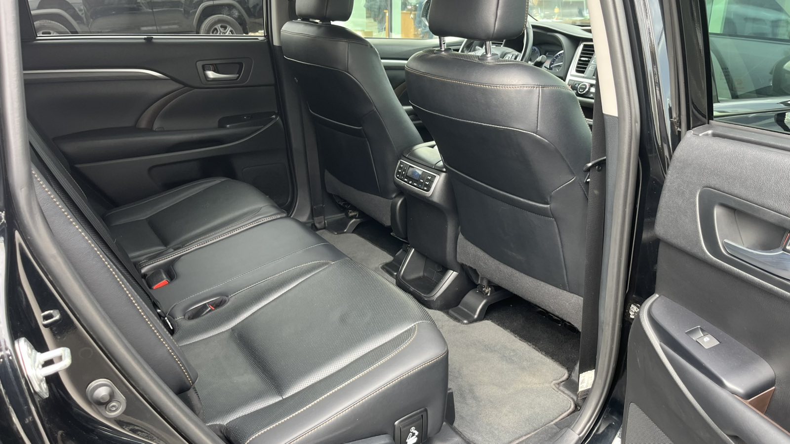 Toyota HIGHLANDER 2019 року, Універсал, Тойота Центр Хмельницький "Гранд Мотор", м.Хмельницький | Фото № 7 Toyota HIGHLANDER 2019 року з пробігом 179502 км, Універсал, Тойота Центр Хмельницький "Гранд Мотор", м.Хмельницький - 1359000 ГРН | Фото № 7