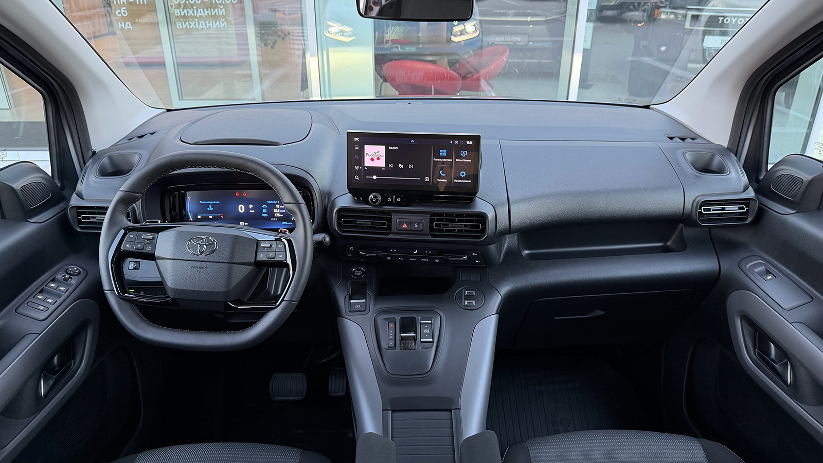Toyota PROACE CITY VERSO 2024 року, Мінівен, Тойота Центр Рівне "Агат Авто", м.Рівне | Фото № 8 Toyota PROACE CITY VERSO 2024 року з пробігом 192 км, Мінівен, Тойота Центр Рівне "Агат Авто", м.Рівне - 1420160 ГРН | Фото № 8