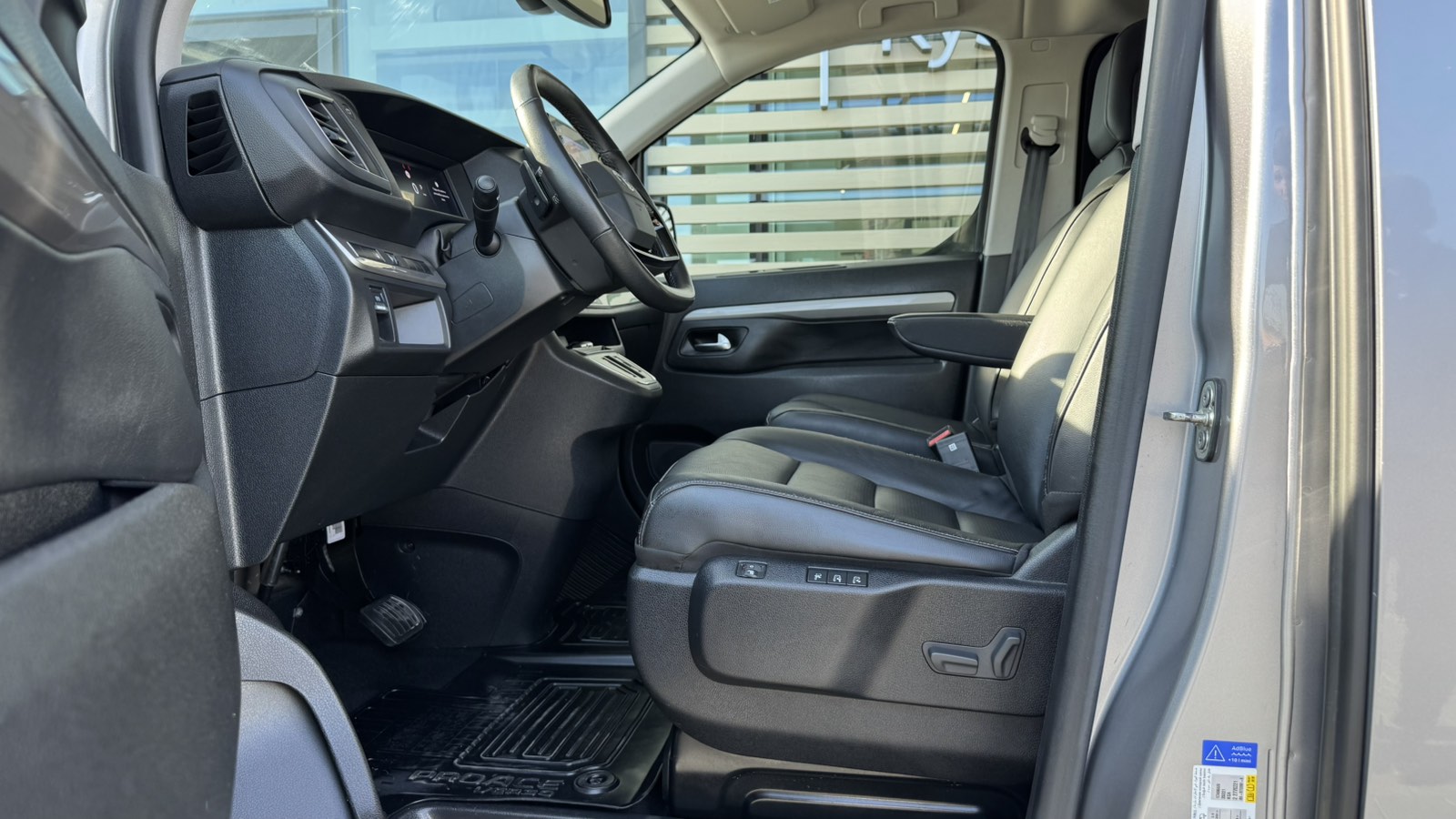 Toyota PROACE VERSO 2024 року, Мінівен, Тойота Центр Ужгород "Карат Мотор", м.Ужгород | Фото № 12 Toyota PROACE VERSO 2024 року з пробігом 37764 км, Мінівен, Тойота Центр Ужгород "Карат Мотор", м.Ужгород - 2227500 ГРН | Фото № 12
