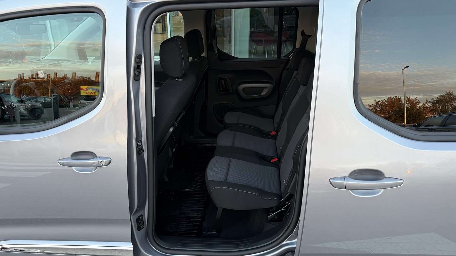Toyota PROACE CITY VERSO 2024 року, Мінівен, Тойота Центр Рівне "Агат Авто", м.Рівне | Фото № 11 Toyota PROACE CITY VERSO 2024 року з пробігом 192 км, Мінівен, Тойота Центр Рівне "Агат Авто", м.Рівне - 1420160 ГРН | Фото № 11