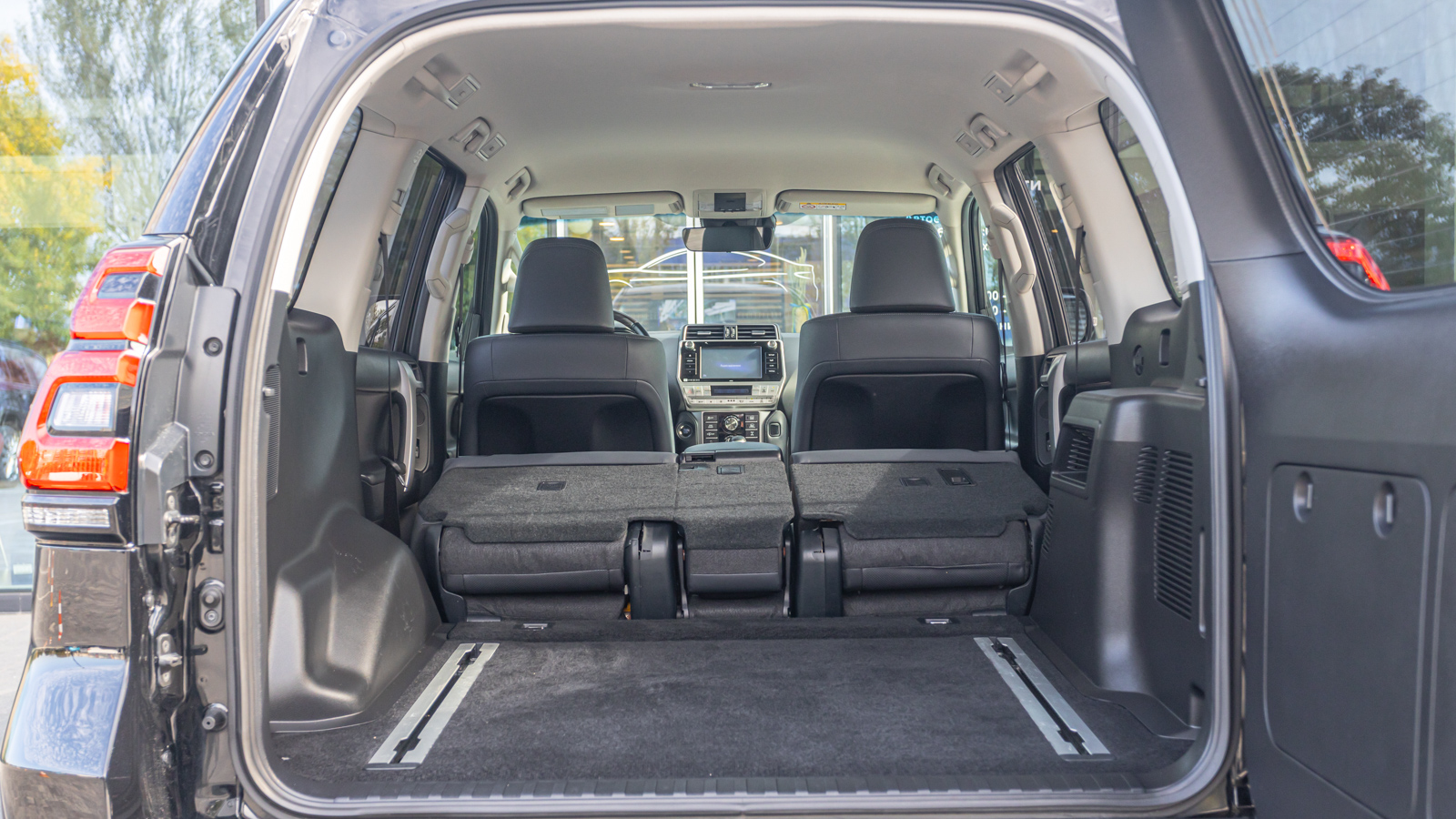 Toyota LAND CRUISER PRADO 2018 року, Універсал, Тойота Центр Дніпро "Алмаз Мотор" на Запорізькому шосе, м.Дніпро | Фото № 12 Toyota LAND CRUISER PRADO 2018 року з пробігом 72208 км, Універсал, Тойота Центр Дніпро "Алмаз Мотор" на Запорізькому шосе, м.Дніпро - 1890000 ГРН | Фото № 12