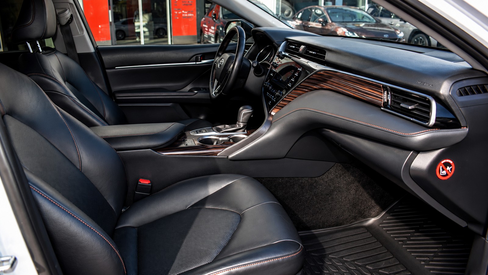 Toyota CAMRY 2019 року, Седан, Тойота Центр Житомир "Стар - Кар", м.Житомир | Фото № 6 Toyota CAMRY 2019 року з пробігом 157547 км, Седан, Тойота Центр Житомир "Стар - Кар", м.Житомир - 1093120 ГРН | Фото № 6