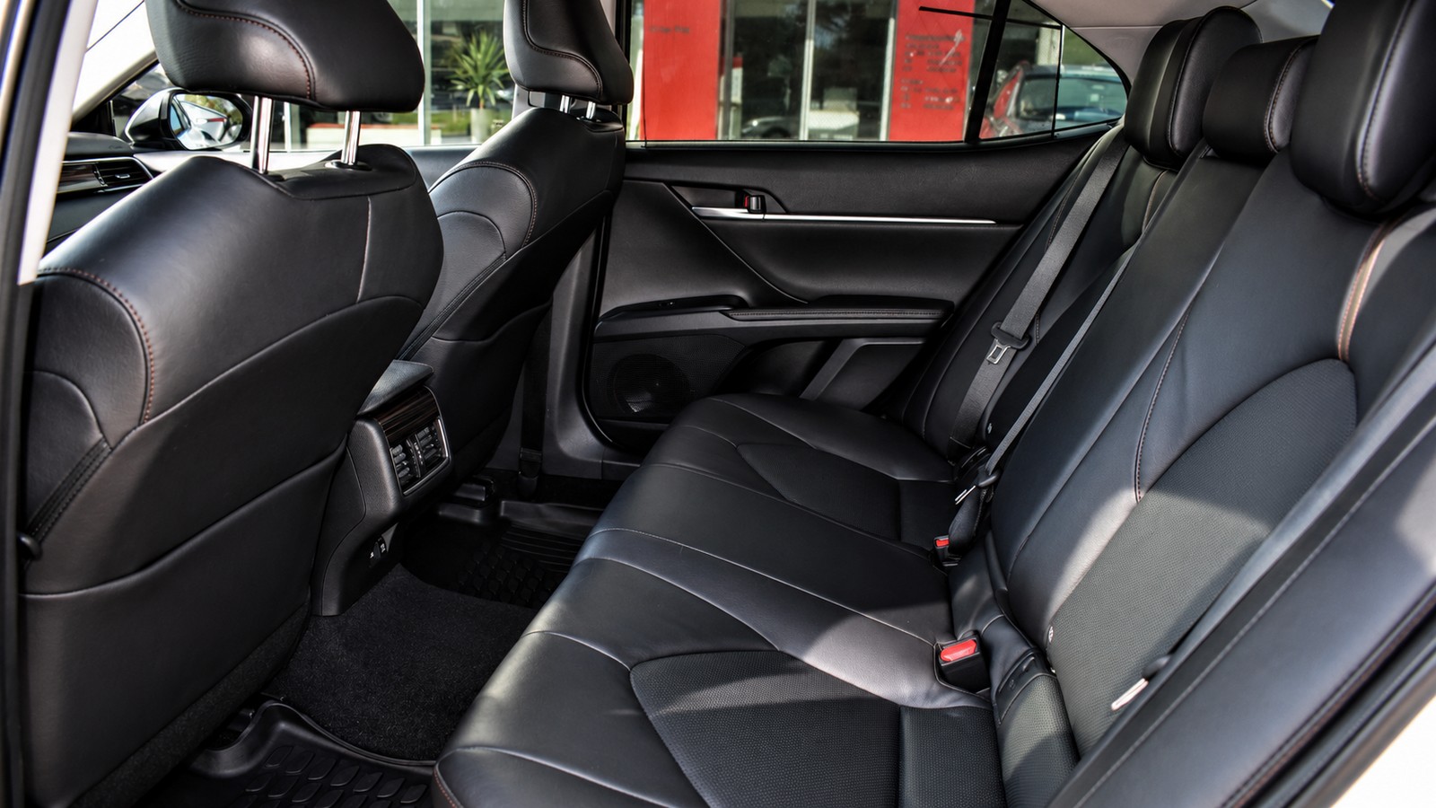 Toyota CAMRY 2019 року, Седан, Тойота Центр Житомир "Стар - Кар", м.Житомир | Фото № 11 Toyota CAMRY 2019 року з пробігом 157547 км, Седан, Тойота Центр Житомир "Стар - Кар", м.Житомир - 1093120 ГРН | Фото № 11