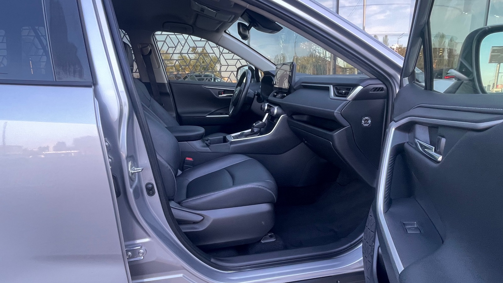 Toyota RAV4 2023 року з пробігом 134539 км, Універсал, Лексус Київ Захід, м.Київ - 1565000 ГРН | Фото № 6