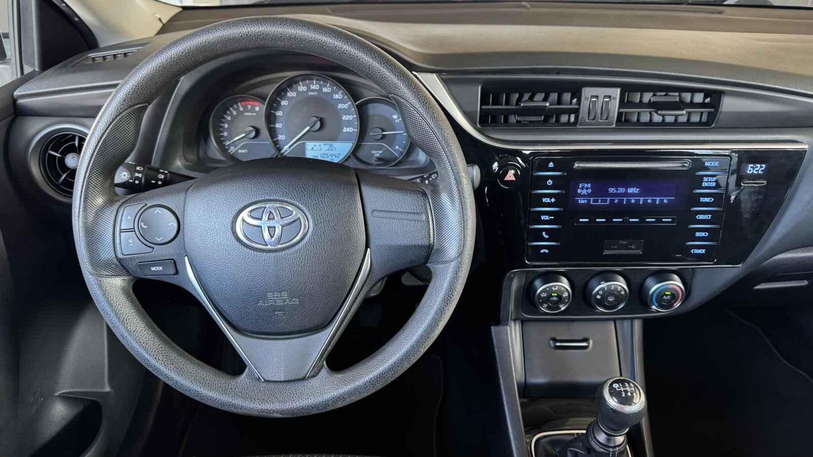 Toyota COROLLA 2018 року, Седан, Тойота Центр Київ "Автосаміт Укравто", м.Київ | Фото № 9 Toyota COROLLA 2018 року з пробігом 105441 км, Седан, Тойота Центр Київ "Автосаміт Укравто", м.Київ - 505000 ГРН | Фото № 9