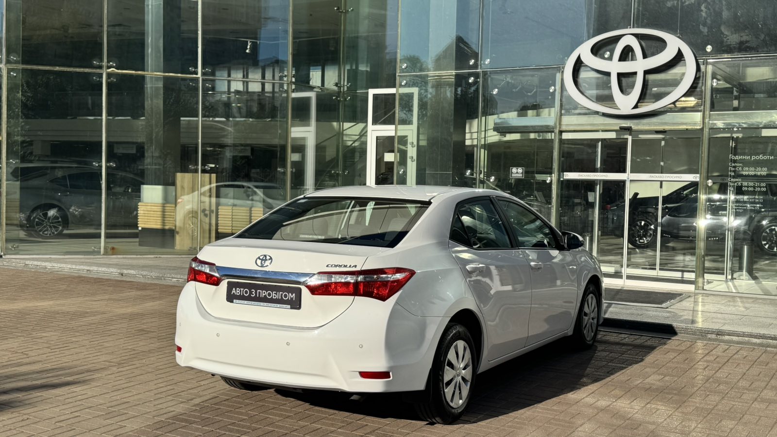 Toyota COROLLA 2018 року, Седан, Тойота Центр Київ "Автосаміт Укравто", м.Київ | Фото № 17 Toyota COROLLA 2018 року з пробігом 105441 км, Седан, Тойота Центр Київ "Автосаміт Укравто", м.Київ - 505000 ГРН | Фото № 17