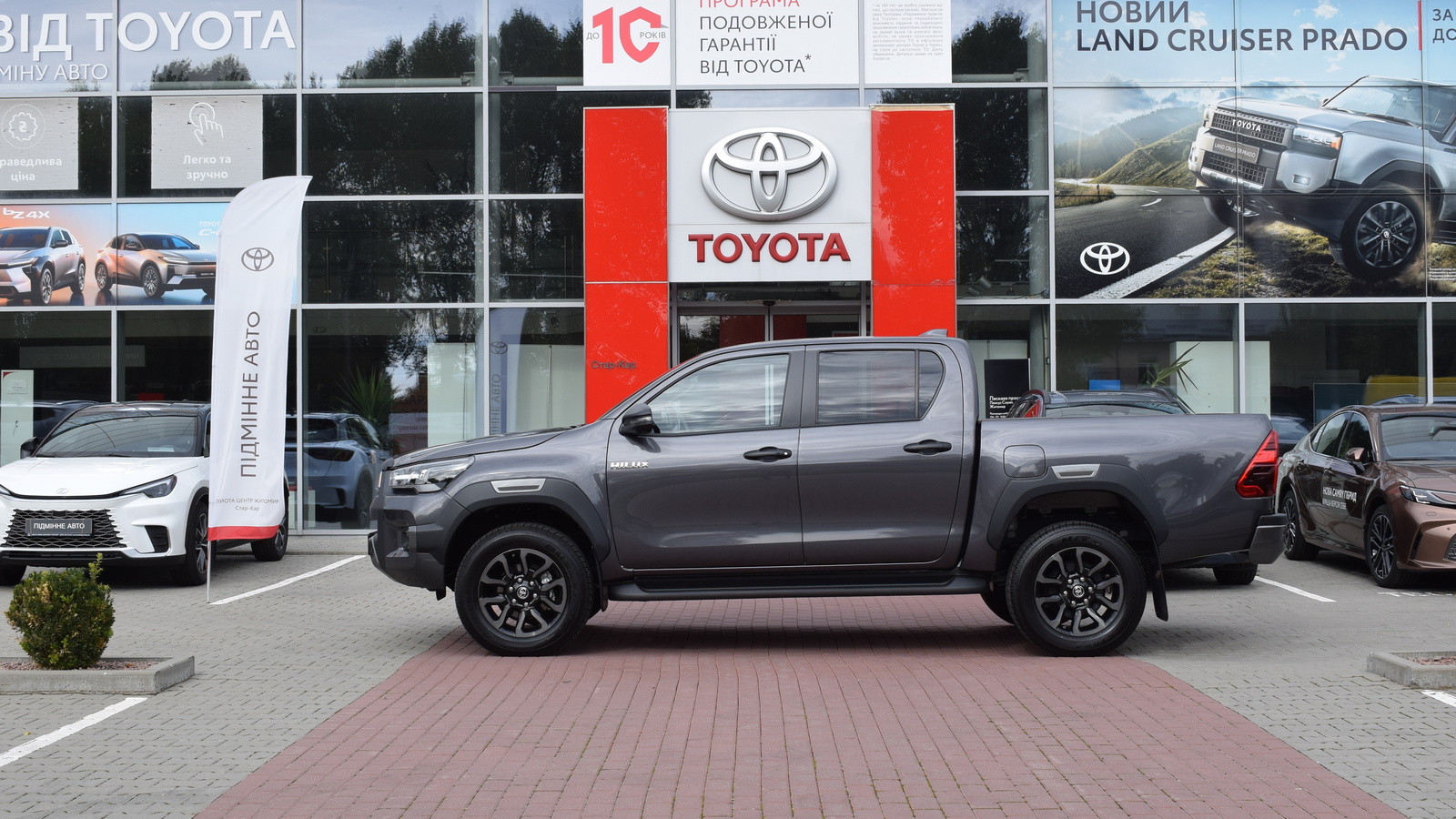 Toyota HILUX 2025 року, Пікап, Тойота Центр Житомир "Стар - Кар", м.Житомир | Фото № 3 Toyota HILUX 2025 року з пробігом 276 км, Пікап, Тойота Центр Житомир "Стар - Кар", м.Житомир - 2401698 ГРН | Фото № 3