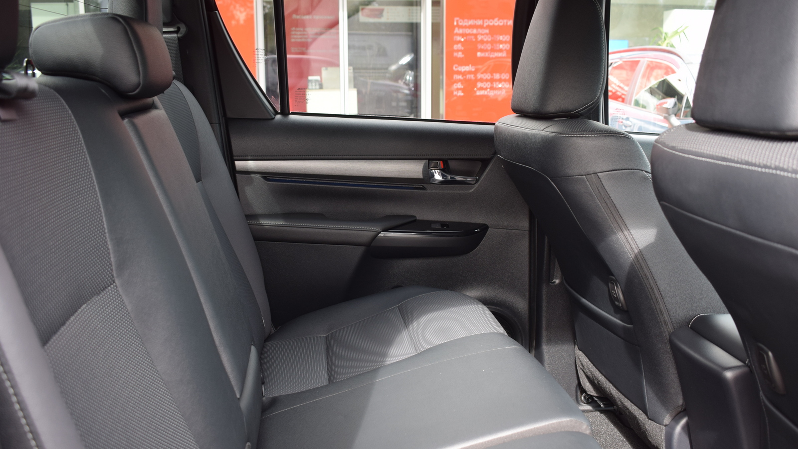 Toyota HILUX 2025 року, Пікап, Тойота Центр Житомир "Стар - Кар", м.Житомир | Фото № 7 Toyota HILUX 2025 року з пробігом 276 км, Пікап, Тойота Центр Житомир "Стар - Кар", м.Житомир - 2401698 ГРН | Фото № 7