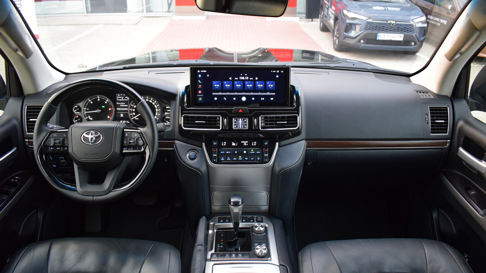 Toyota LAND CRUISER 2018 року, Універсал, Тойота Центр Житомир "Стар - Кар", м.Житомир | Фото № 8 Toyota LAND CRUISER 2018 року з пробігом 160920 км, Універсал, Тойота Центр Житомир "Стар - Кар", м.Житомир - 2209080 ГРН | Фото № 8