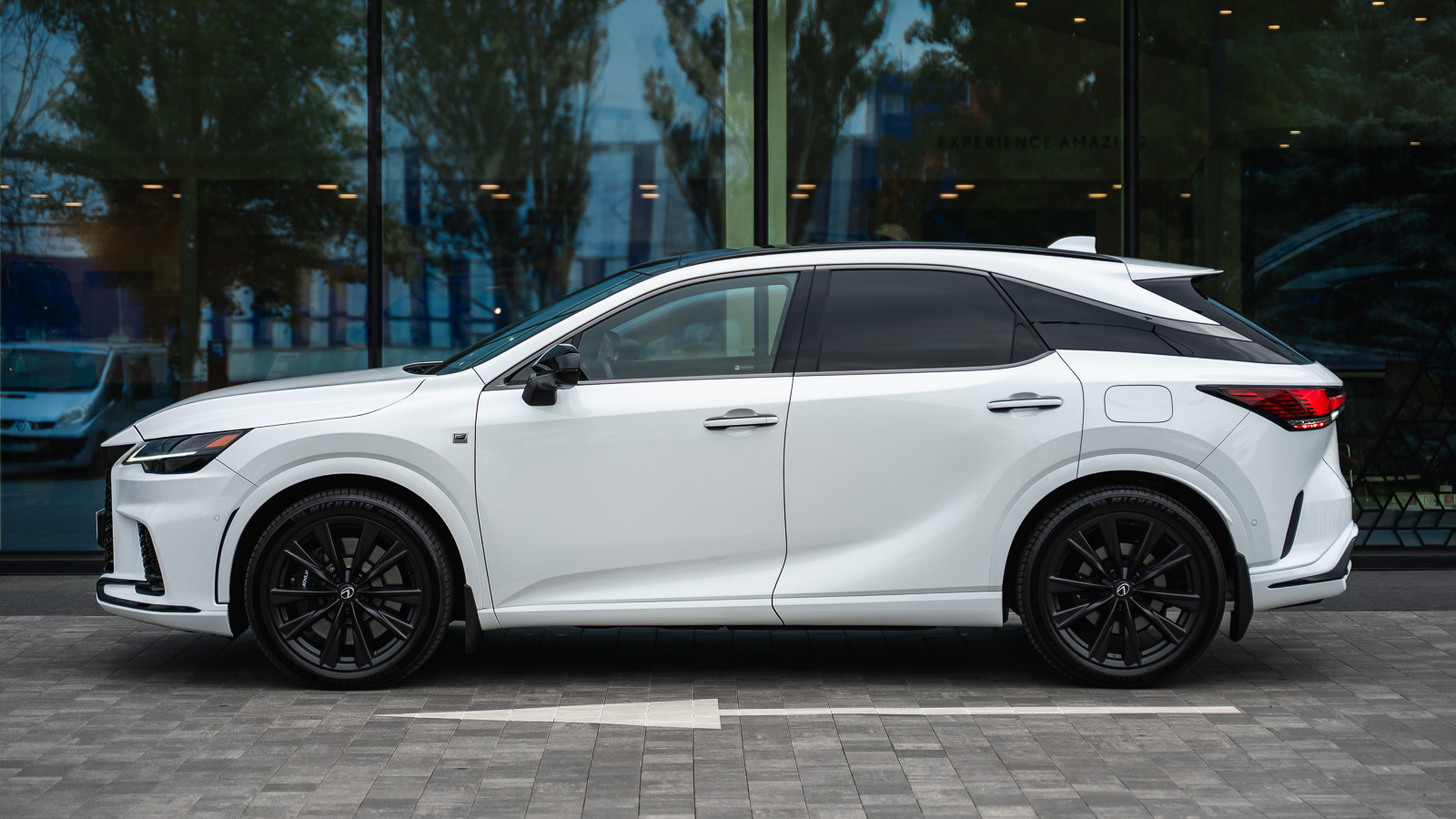 Lexus RX 450h 2023 року, Універсал, Лексус Дніпро, м.Дніпро | Фото № 3 Lexus RX 450h 2023 року з пробігом 23040 км, Універсал, Лексус Дніпро, м.Дніпро - 4005000 ГРН | Фото № 3