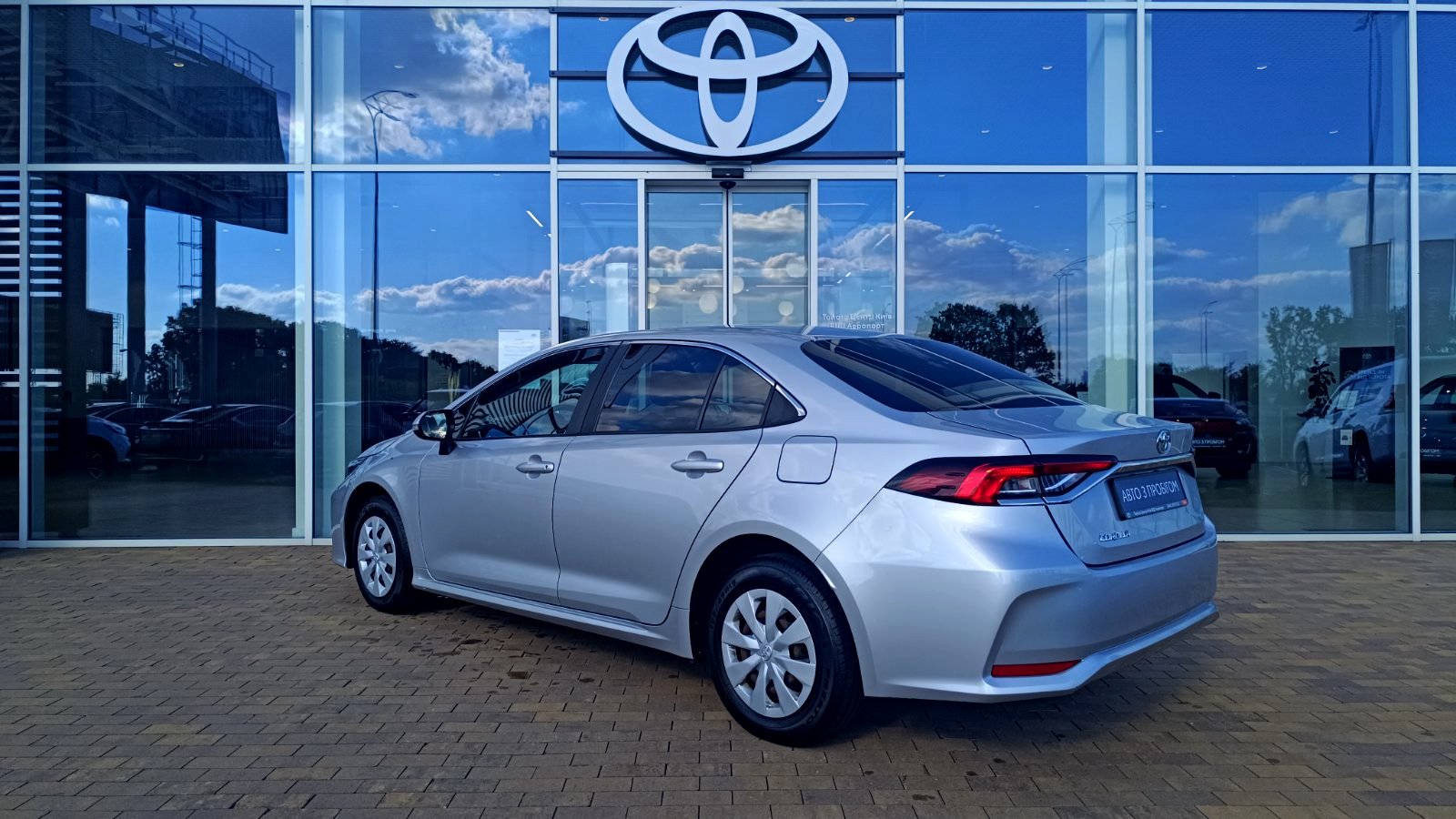 Toyota COROLLA 2021 року з пробігом 144951 км, Седан, Тойота Центр Київ "ВІДІ Аеропорт", м.Київ - 730000 ГРН | Фото № 2