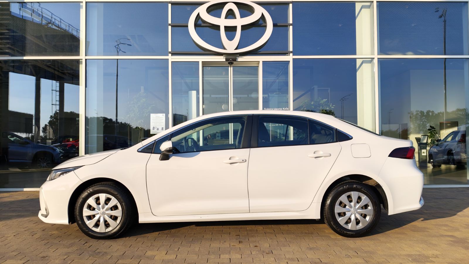 Toyota COROLLA 2021 року з пробігом 155105 км, Седан, Тойота Центр Київ "ВІДІ Аеропорт", м.Київ - 760000 ГРН | Фото № 3