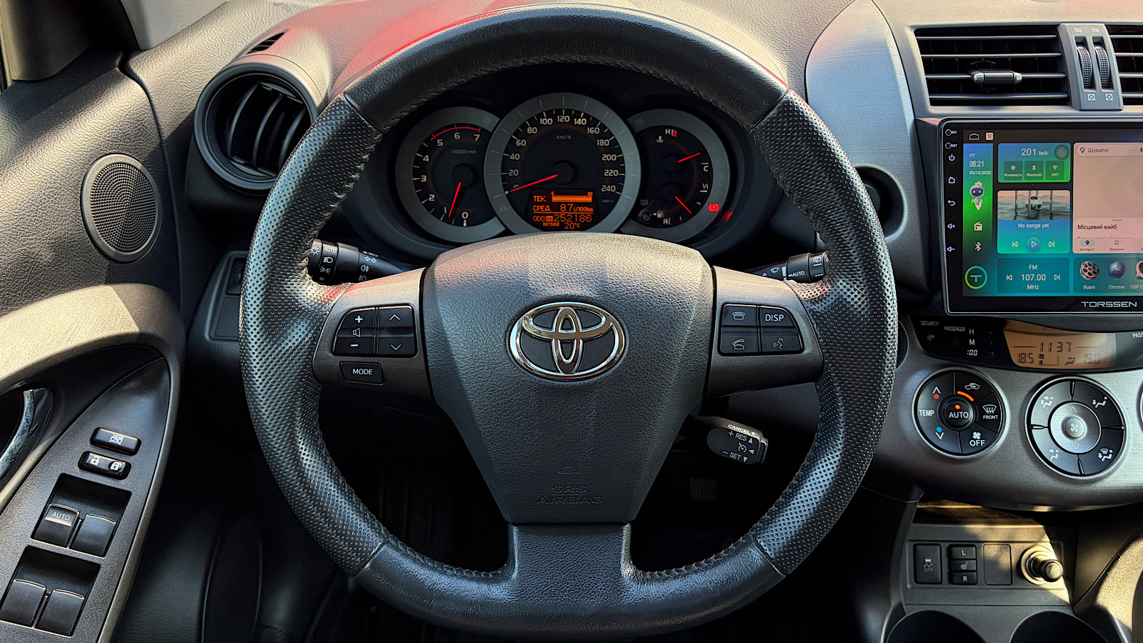 Toyota RAV4 2012 року, Універсал, Тойота Центр Запоріжжя "Восток Автомир", м.Запоріжжя | Фото № 13 Toyota RAV4 2012 року з пробігом 252069 км, Універсал, Тойота Центр Запоріжжя "Восток Автомир", м.Запоріжжя - 539955 ГРН | Фото № 13