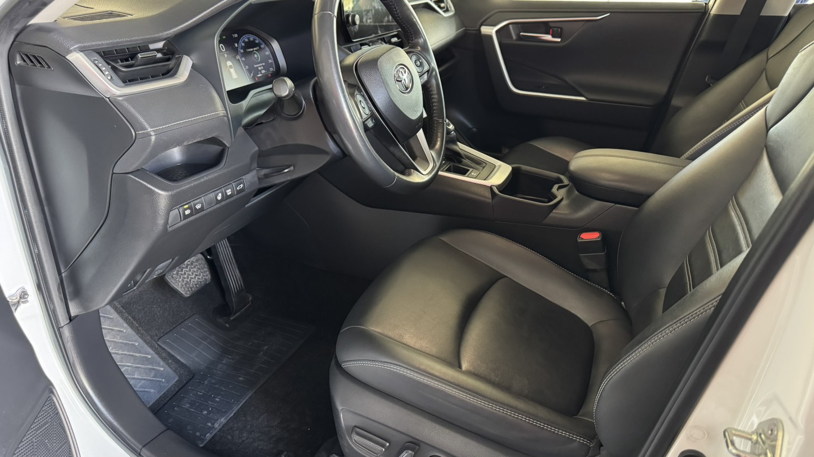 Toyota RAV4 2023 року з пробігом 68456 км, Універсал, Тойота Центр Київ "Автосаміт Укравто", м.Київ - 1750000 ГРН | Фото № 12