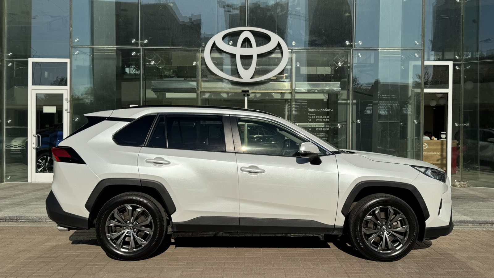 Toyota RAV4 2023 року з пробігом 68456 км, Універсал, Тойота Центр Київ "Автосаміт Укравто", м.Київ - 1750000 ГРН | Фото № 16