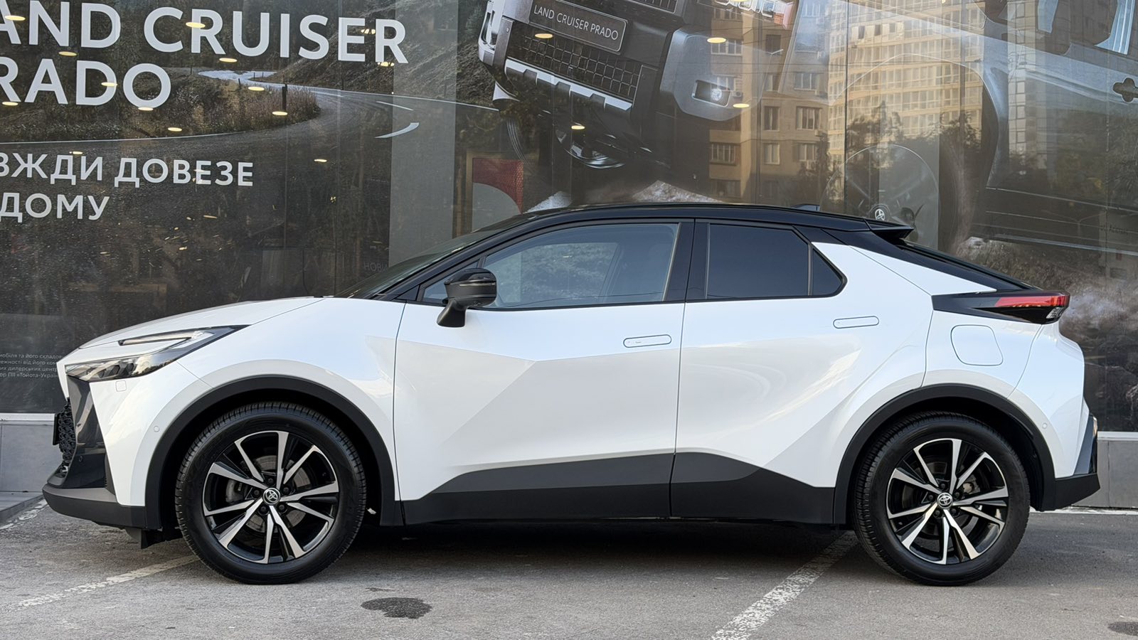 Toyota C-HR 2024 року, Хетчбек, Тойота Центр Одеса "ВіДі Пальміра", м.Одеса | Фото № 3 Toyota C-HR 2024 року з пробігом 39295 км, Хетчбек, Тойота Центр Одеса "ВіДі Пальміра", м.Одеса - 1700000 ГРН | Фото № 3