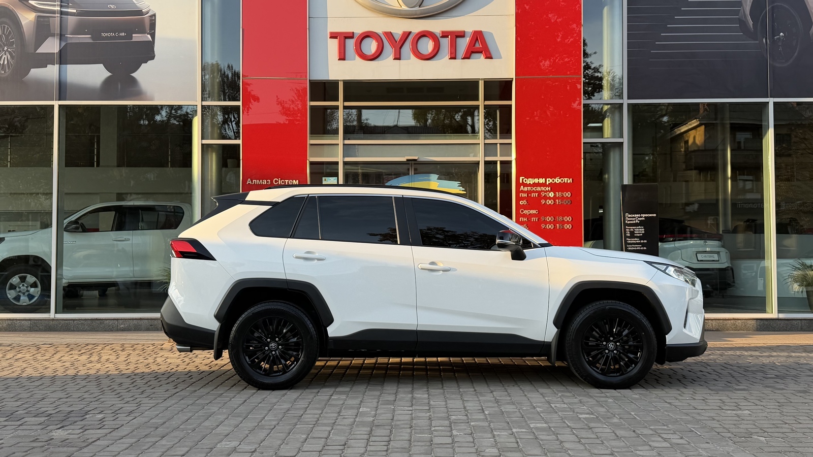 Toyota RAV4 2022 року, Універсал, Тойота Центр Кривий Ріг "Алмаз Сістем", м.Кривий Ріг | Фото № 17 Toyota RAV4 2022 року з пробігом 67216 км, Універсал, Тойота Центр Кривий Ріг "Алмаз Сістем", м.Кривий Ріг - 1235000 ГРН | Фото № 17