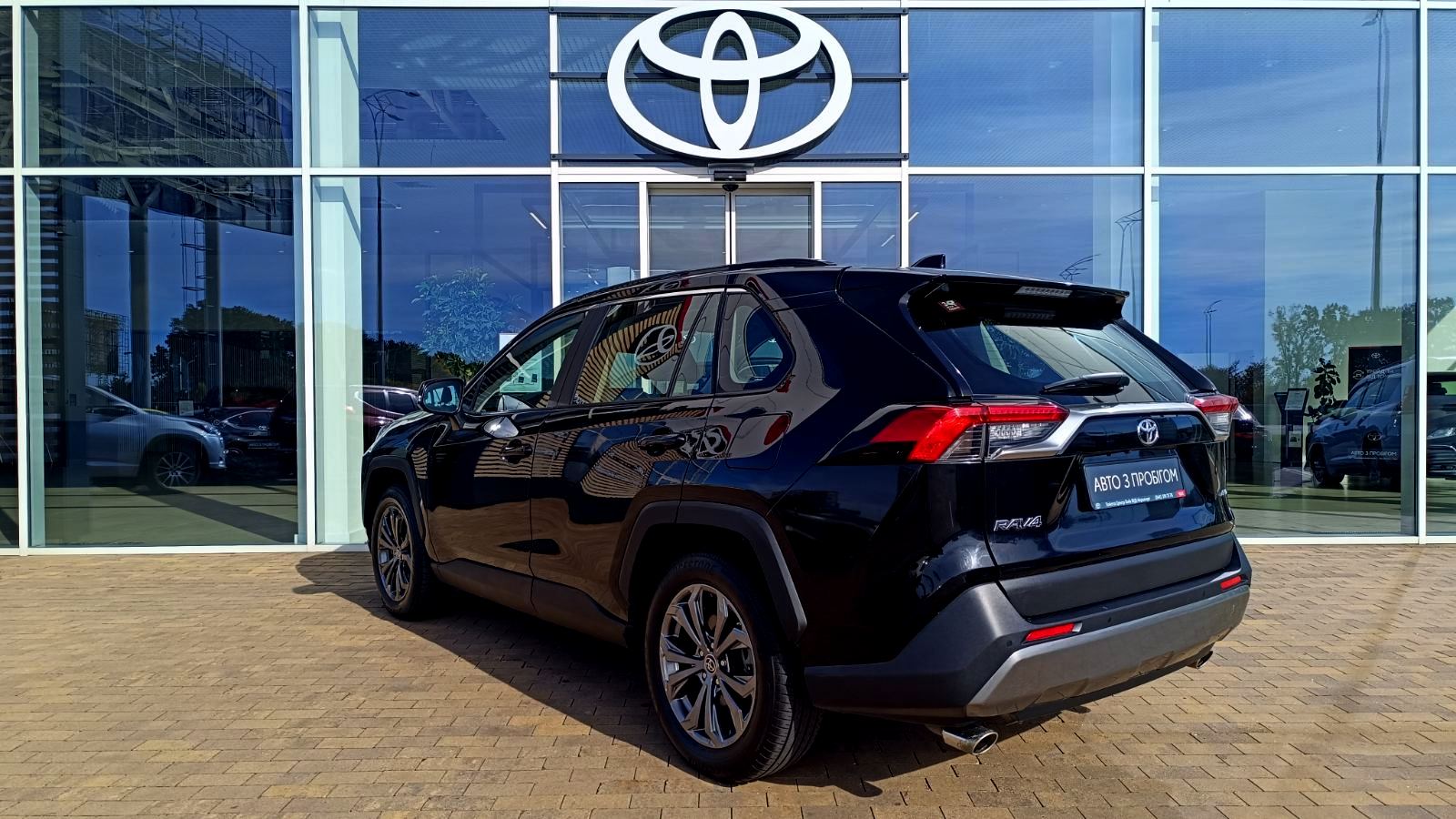 Toyota RAV4 2022 року, Універсал, Тойота Центр Київ "ВІДІ Аеропорт", м.Київ | Фото № 2 Toyota RAV4 2022 року з пробігом 103454 км, Універсал, Тойота Центр Київ "ВІДІ Аеропорт", м.Київ - 1300000 ГРН | Фото № 2