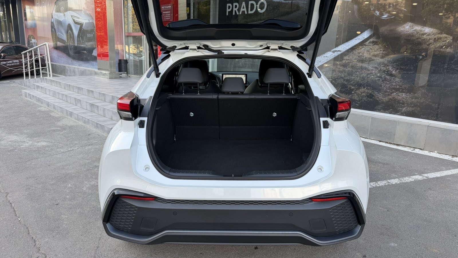 Toyota C-HR 2024 року, Хетчбек, Тойота Центр Одеса "ВіДі Пальміра", м.Одеса | Фото № 10 Toyota C-HR 2024 року з пробігом 39295 км, Хетчбек, Тойота Центр Одеса "ВіДі Пальміра", м.Одеса - 1700000 ГРН | Фото № 10