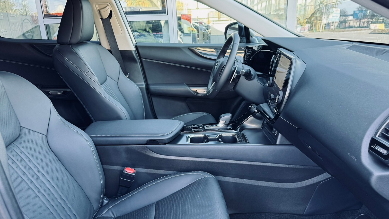 Lexus NX 350 2024 року, Універсал, Тойота Центр Івано-Франківськ "Класик-Авто", м.Івано-Франківськ | Фото № 6 Lexus NX 350 2024 року з пробігом 3412 км, Універсал, Тойота Центр Івано-Франківськ "Класик-Авто", м.Івано-Франківськ - 2393000 ГРН | Фото № 6
