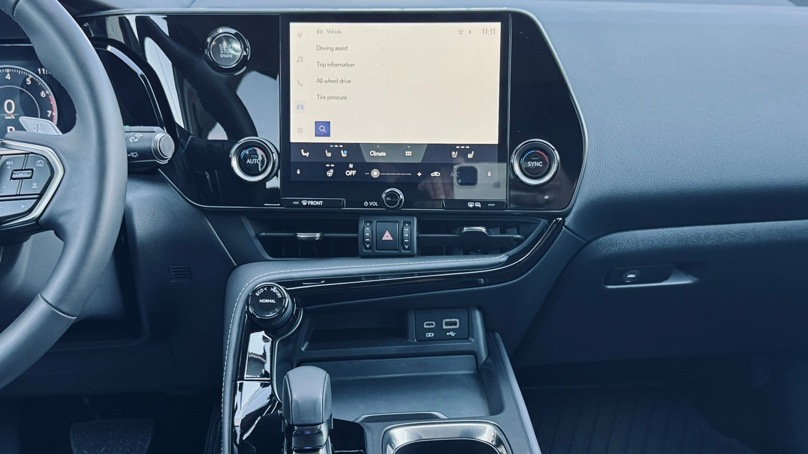 Lexus NX 350 2024 року, Універсал, Тойота Центр Івано-Франківськ "Класик-Авто", м.Івано-Франківськ | Фото № 15 Lexus NX 350 2024 року з пробігом 3412 км, Універсал, Тойота Центр Івано-Франківськ "Класик-Авто", м.Івано-Франківськ - 2393000 ГРН | Фото № 15