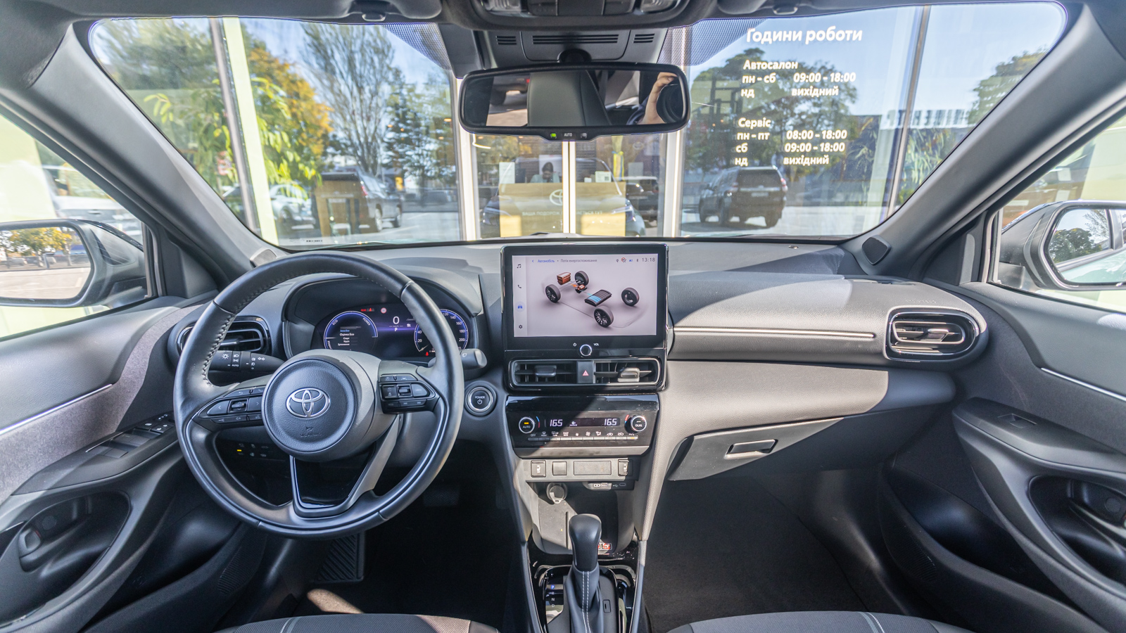 Toyota YARIS CROSS 2025 року, Хетчбек, Тойота Центр Дніпро "Алмаз Мотор" на Запорізькому шосе, м.Дніпро | Фото № 8 Toyota YARIS CROSS 2025 року з пробігом 3406 км, Хетчбек, Тойота Центр Дніпро "Алмаз Мотор" на Запорізькому шосе, м.Дніпро - 1500000 ГРН | Фото № 8