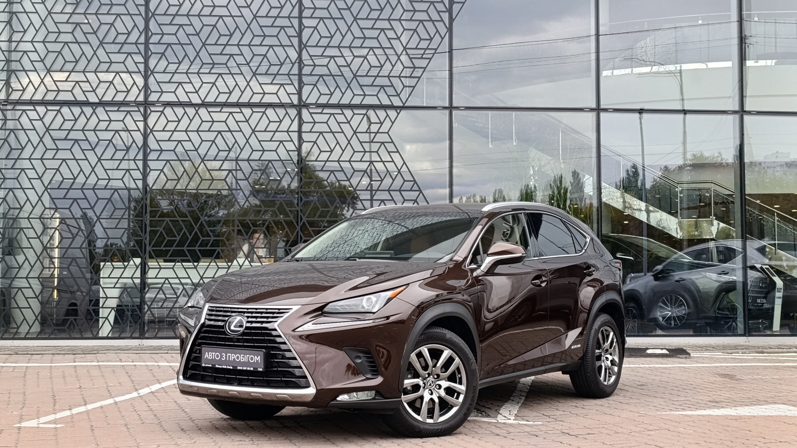Lexus NX 2018 року, Універсал, Лексус Київ Захід, м.Київ | Фото № 1 Lexus NX 2018 року з пробігом 148142 км, Універсал, Лексус Київ Захід, м.Київ - 1300000 ГРН | Фото № 1