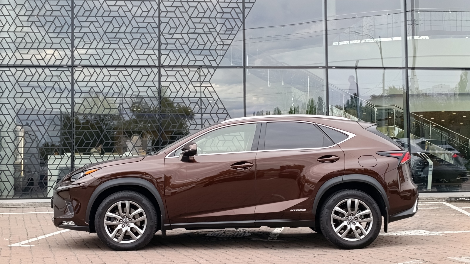 Lexus NX 2018 року, Універсал, Лексус Київ Захід, м.Київ | Фото № 3 Lexus NX 2018 року з пробігом 148142 км, Універсал, Лексус Київ Захід, м.Київ - 1300000 ГРН | Фото № 3