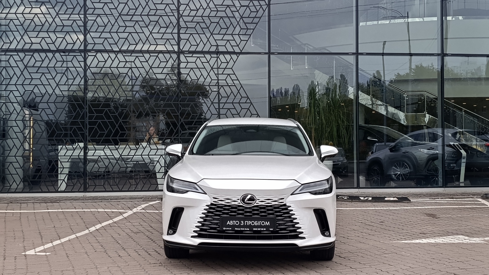 Lexus RX 450h+ 2025 року, Універсал, Лексус Київ Захід, м.Київ | Фото № 5 Lexus RX 450h+ 2025 року з пробігом 8272 км, Універсал, Лексус Київ Захід, м.Київ - 3710000 ГРН | Фото № 5