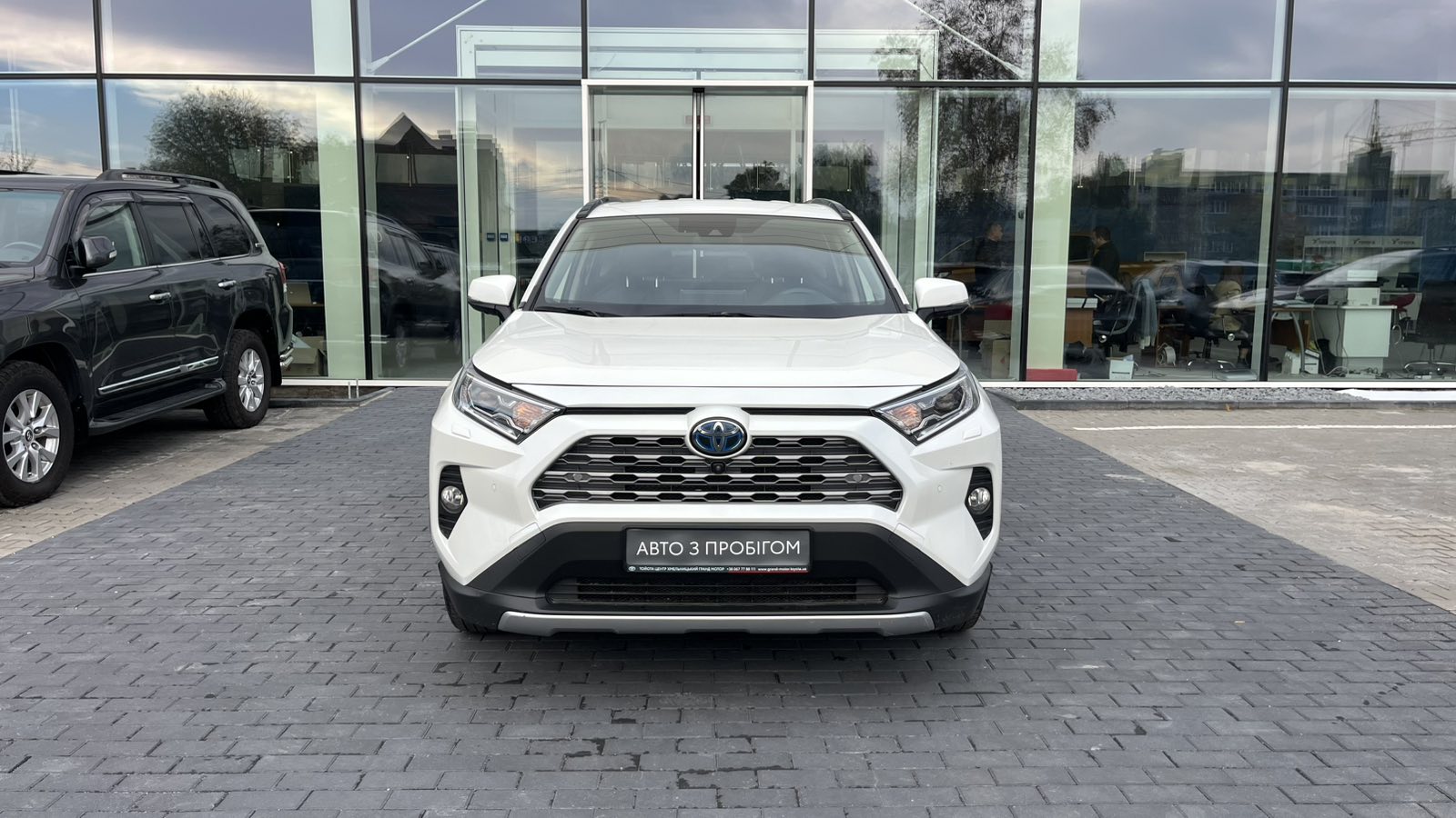 Toyota RAV4 2020 року, Універсал, Тойота Центр Хмельницький "Гранд Мотор", м.Хмельницький | Фото № 4 Toyota RAV4 2020 року з пробігом 91593 км, Універсал, Тойота Центр Хмельницький "Гранд Мотор", м.Хмельницький - 1623000 ГРН | Фото № 4