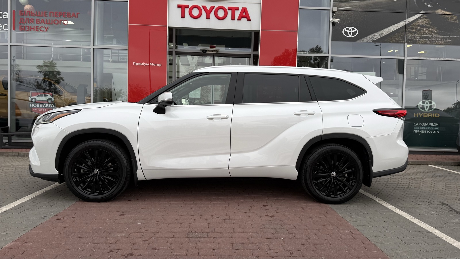 Toyota HIGHLANDER 2023 року, Універсал, Тойота Центр Вінниця "Преміум Мотор", м.Вінниця | Фото № 3 Toyota HIGHLANDER 2023 року з пробігом 30326 км, Універсал, Тойота Центр Вінниця "Преміум Мотор", м.Вінниця - 2745000 ГРН | Фото № 3