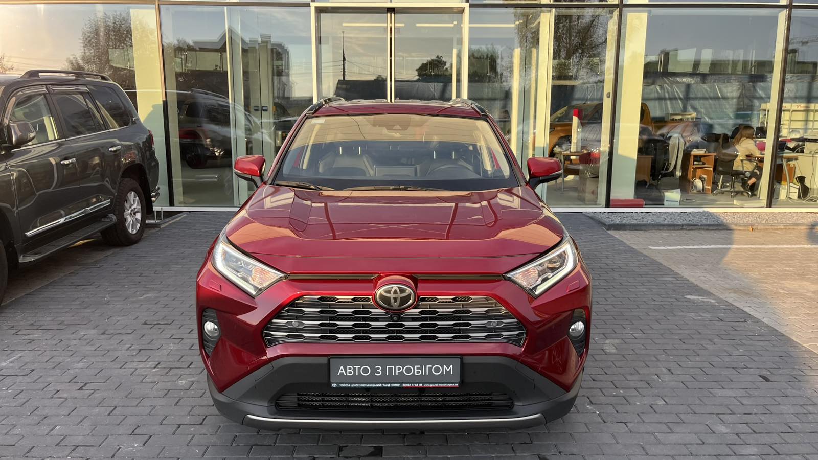 Toyota RAV4 2019 року, Універсал, Тойота Центр Хмельницький "Гранд Мотор", м.Хмельницький | Фото № 5 Toyota RAV4 2019 року з пробігом 109602 км, Універсал, Тойота Центр Хмельницький "Гранд Мотор", м.Хмельницький - 1251000 ГРН | Фото № 5