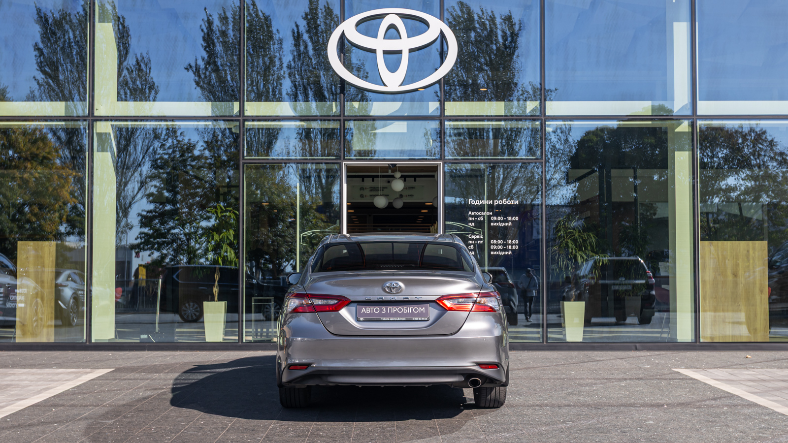 Toyota CAMRY 2022 року, Седан, Тойота Центр Дніпро "Алмаз Мотор" на Запорізькому шосе, м.Дніпро | Фото № 4 Toyota CAMRY 2022 року з пробігом 64582 км, Седан, Тойота Центр Дніпро "Алмаз Мотор" на Запорізькому шосе, м.Дніпро - 1215000 ГРН | Фото № 4