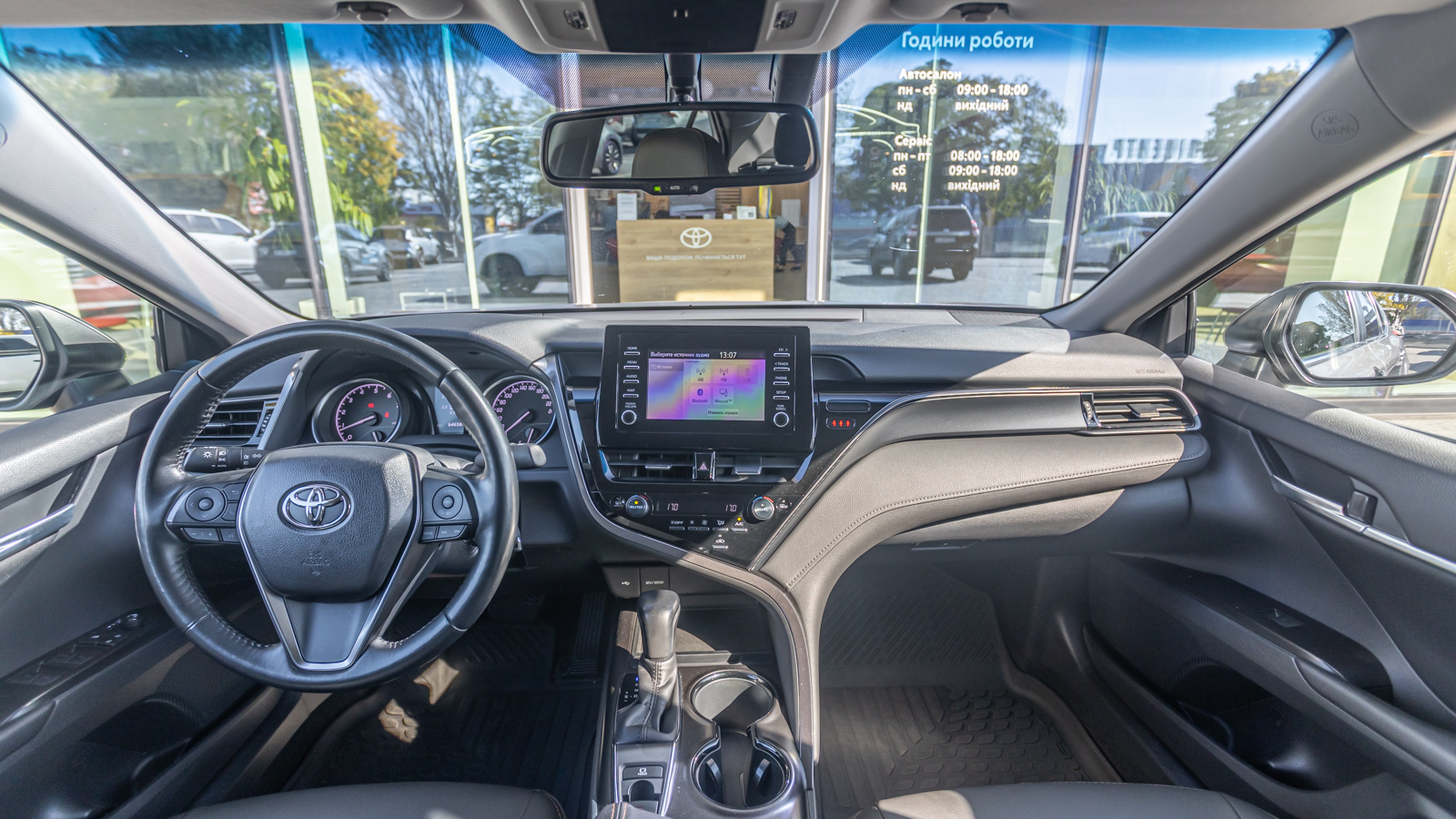 Toyota CAMRY 2022 року, Седан, Тойота Центр Дніпро "Алмаз Мотор" на Запорізькому шосе, м.Дніпро | Фото № 8 Toyota CAMRY 2022 року з пробігом 64582 км, Седан, Тойота Центр Дніпро "Алмаз Мотор" на Запорізькому шосе, м.Дніпро - 1215000 ГРН | Фото № 8