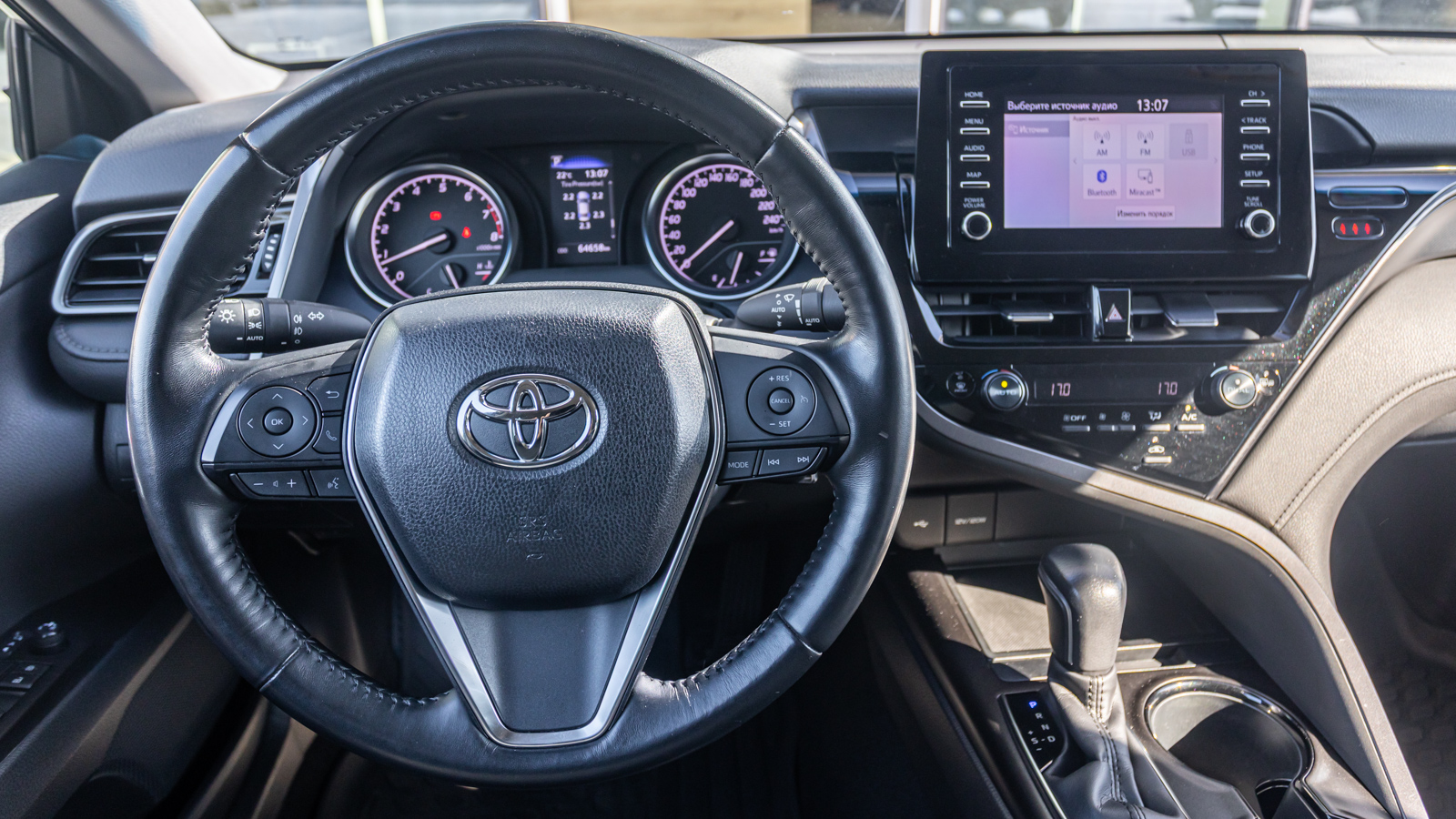 Toyota CAMRY 2022 року, Седан, Тойота Центр Дніпро "Алмаз Мотор" на Запорізькому шосе, м.Дніпро | Фото № 9 Toyota CAMRY 2022 року з пробігом 64582 км, Седан, Тойота Центр Дніпро "Алмаз Мотор" на Запорізькому шосе, м.Дніпро - 1215000 ГРН | Фото № 9