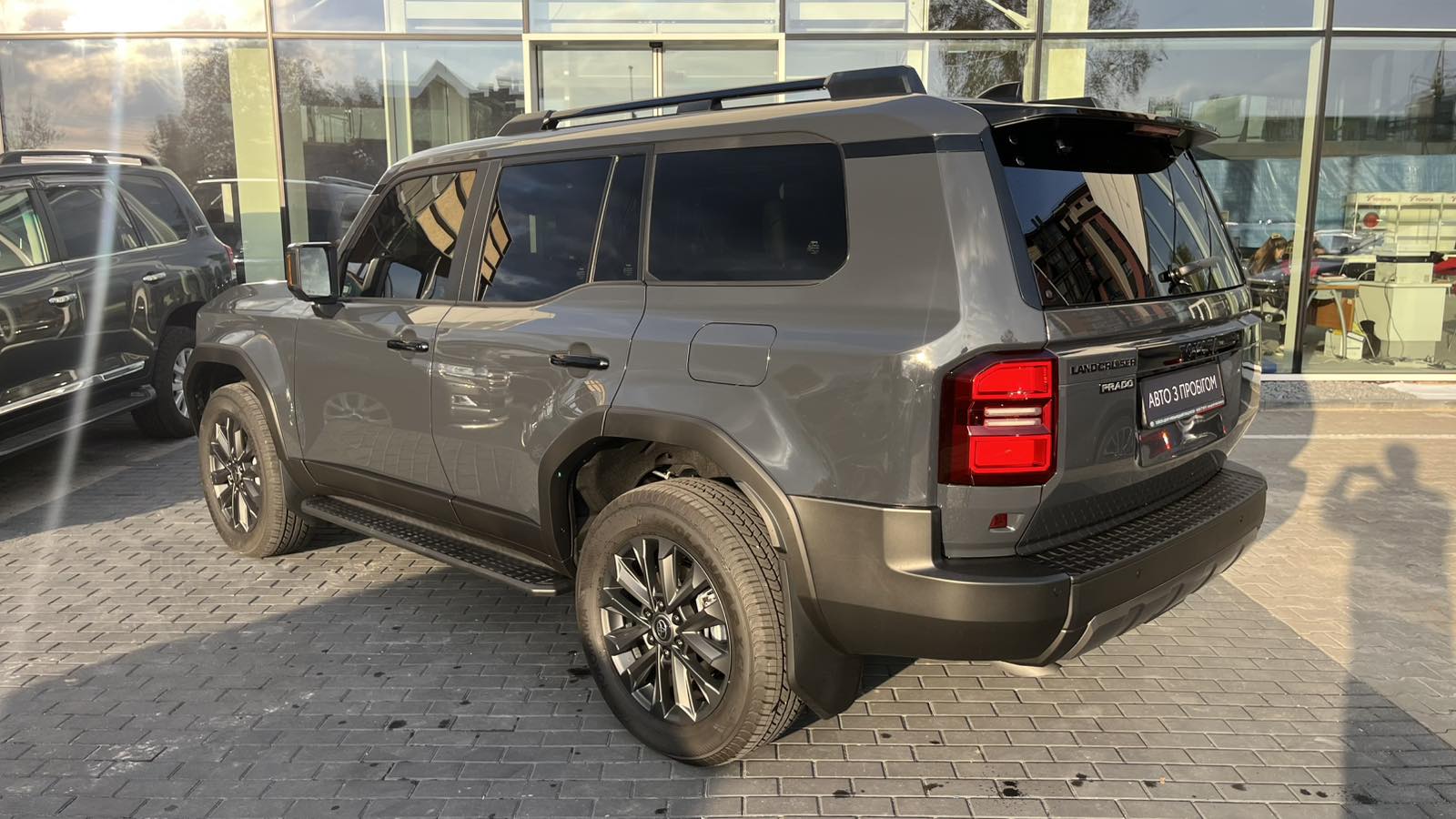 Toyota LAND CRUISER PRADO 2025 року, Універсал, Тойота Центр Хмельницький "Гранд Мотор", м.Хмельницький | Фото № 2 Toyota LAND CRUISER PRADO 2025 року з пробігом 11 км, Універсал, Тойота Центр Хмельницький "Гранд Мотор", м.Хмельницький - 3370500 ГРН | Фото № 2