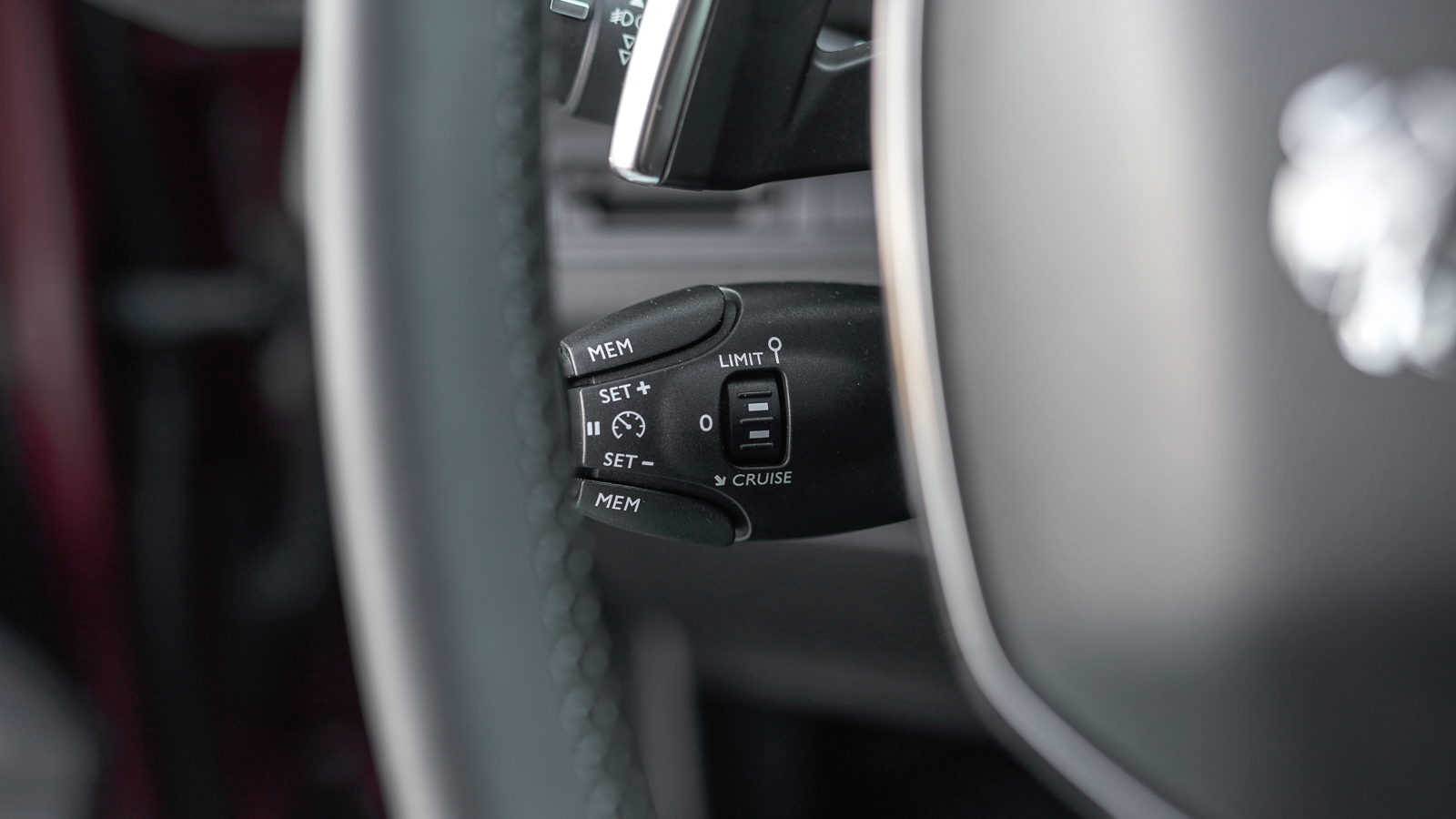 Інші авто PEUGEOT 3008 2018 року, Універсал, Тойота Центр Львів "Діамант", м.Львів | Фото № 24 Інші авто PEUGEOT 3008 2018 року з пробігом 141026 км, Універсал, Тойота Центр Львів "Діамант", м.Львів - 834350 ГРН | Фото № 24