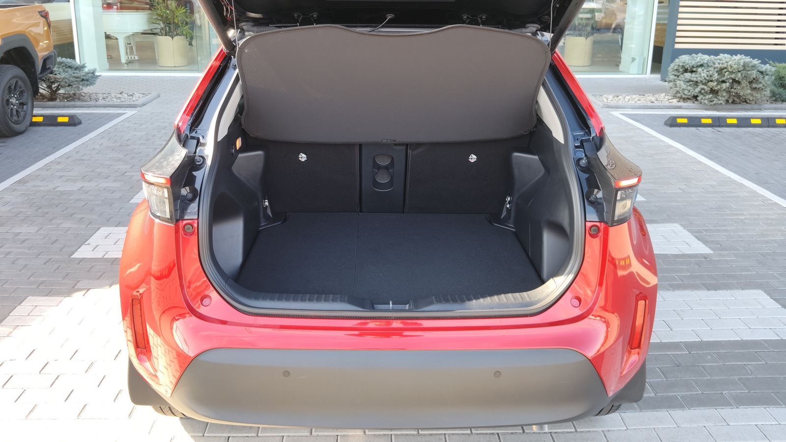 Toyota YARIS CROSS 2024 року, Хетчбек, Тойота Центр Київ "ВіДі Автострада", м.Київ | Фото № 10 Toyota YARIS CROSS 2024 року з пробігом 19315 км, Хетчбек, Тойота Центр Київ "ВіДі Автострада", м.Київ - 1289000 ГРН | Фото № 10