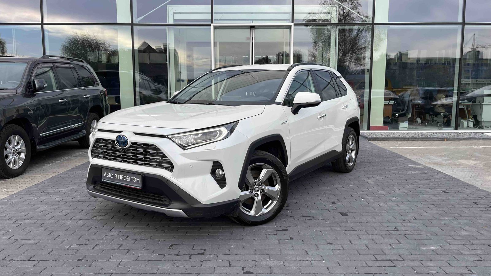 Toyota RAV4 2020 року, Універсал, Тойота Центр Хмельницький "Гранд Мотор", м.Хмельницький | Фото № 10 Toyota RAV4 2020 року з пробігом 91593 км, Універсал, Тойота Центр Хмельницький "Гранд Мотор", м.Хмельницький - 1623000 ГРН | Фото № 10
