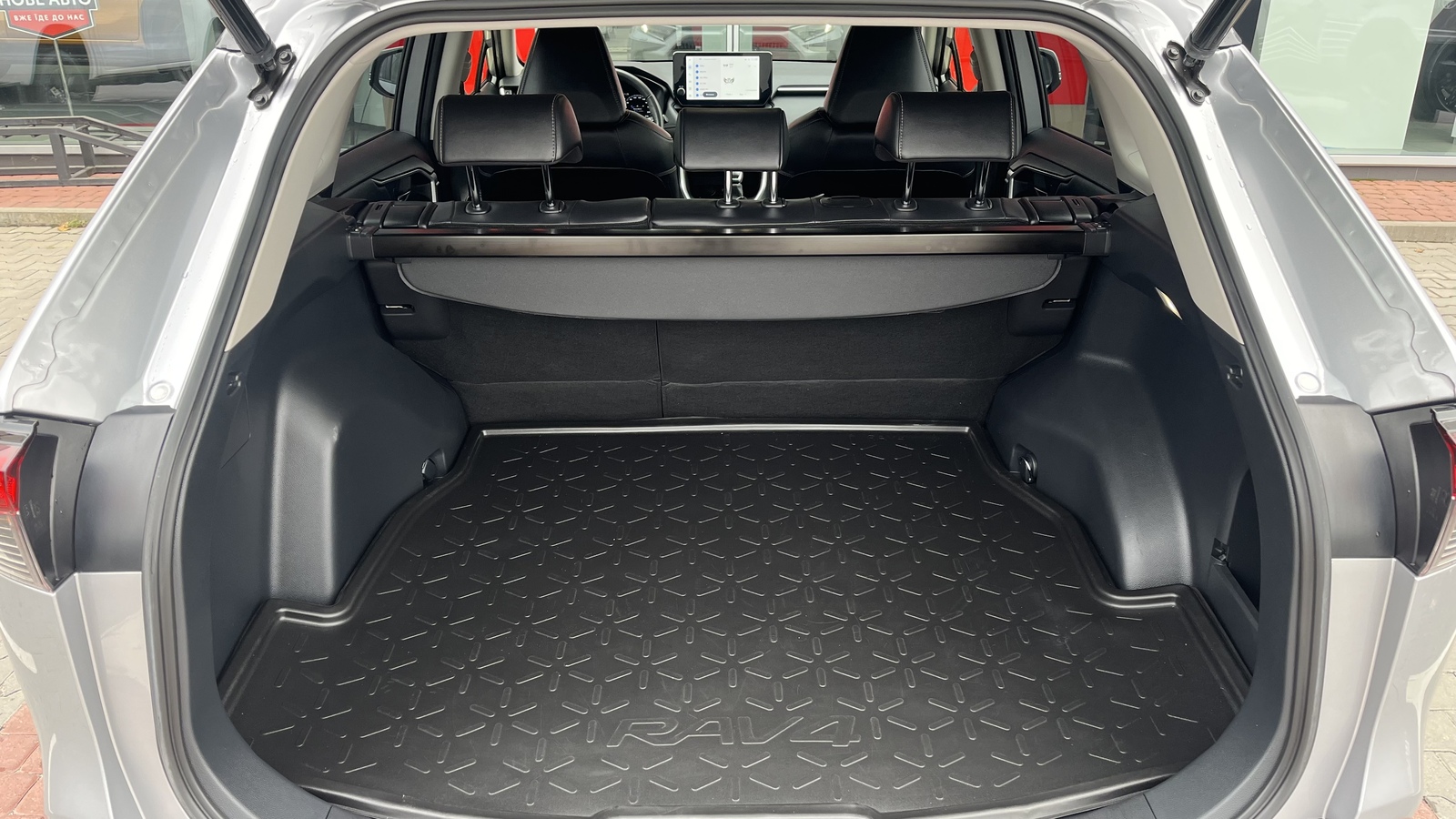 Toyota RAV4 2023 року з пробігом 43257 км, Універсал, Тойота Центр Вінниця "Преміум Мотор", м.Вінниця - 1400000 ГРН | Фото № 10