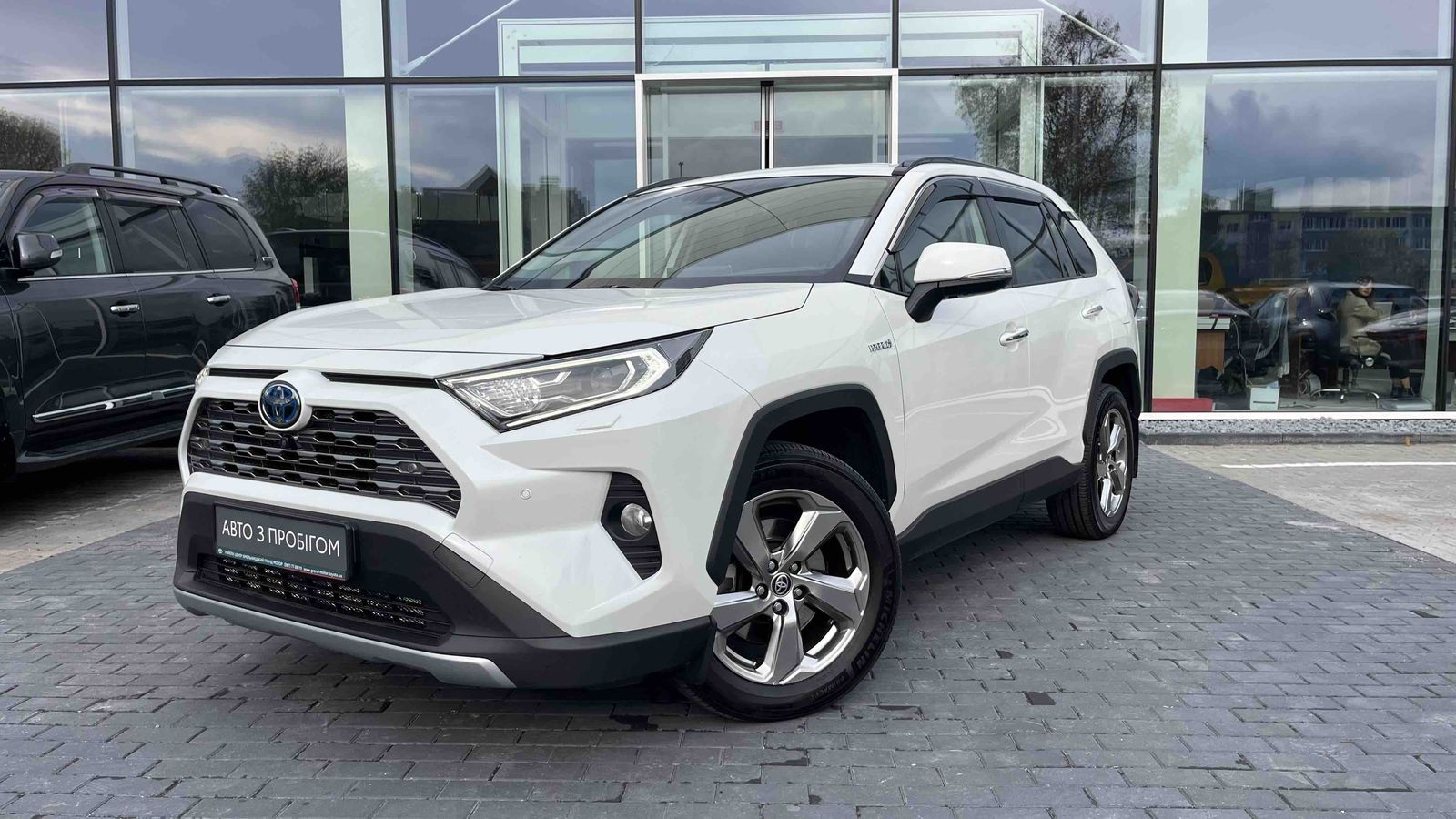 Toyota RAV4 2021 року з пробігом 206732 км, Універсал, Тойота Центр Хмельницький "Гранд Мотор", м.Хмельницький - 1319000 ГРН | Фото № 1