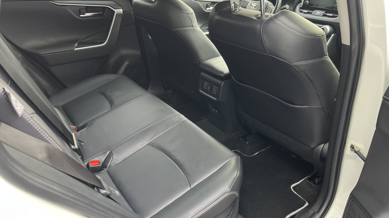 Toyota RAV4 2021 року з пробігом 206732 км, Універсал, Тойота Центр Хмельницький "Гранд Мотор", м.Хмельницький - 1319000 ГРН | Фото № 7