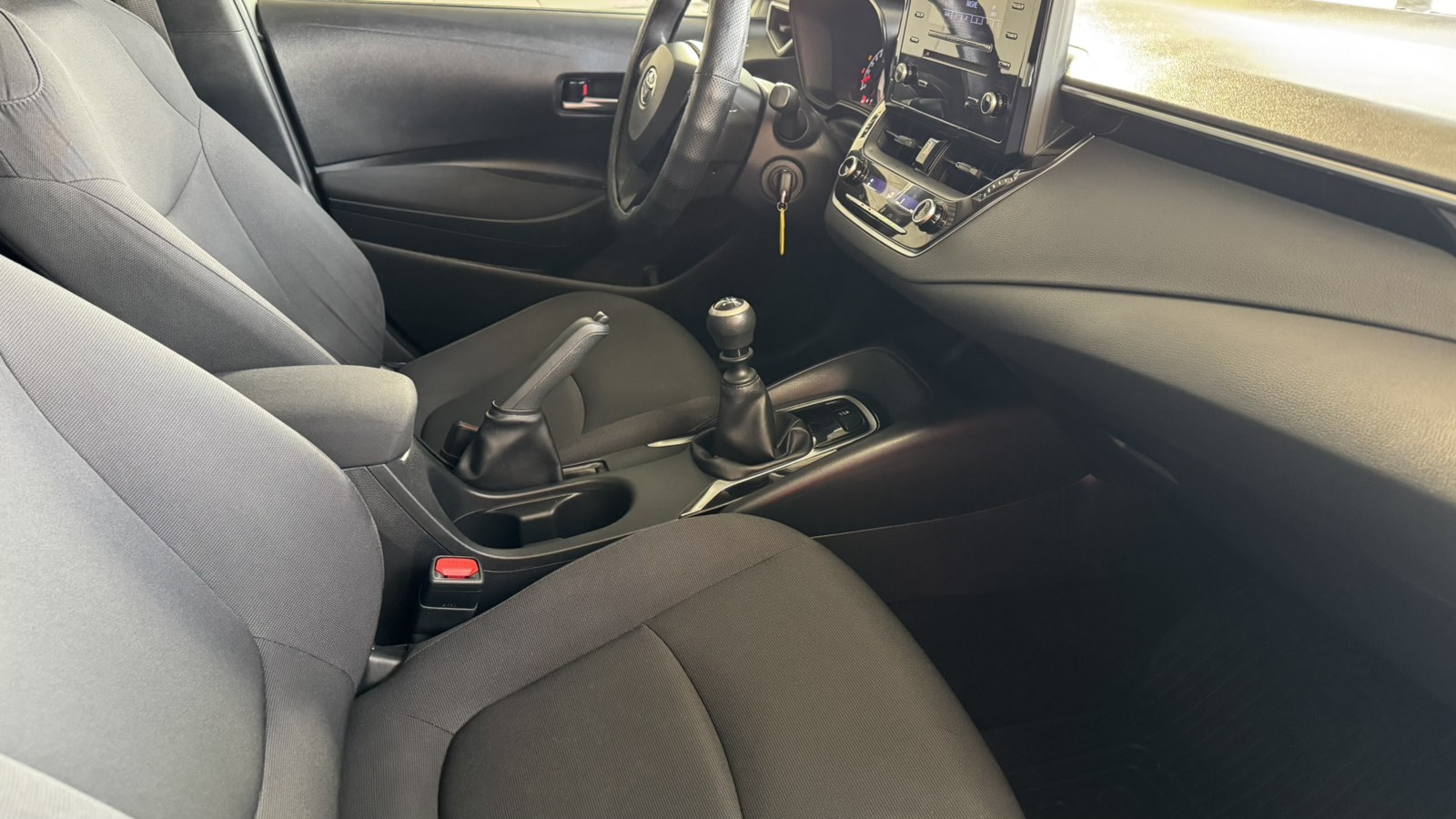Toyota COROLLA 2019 року, Седан, Тойота Центр Київ "Автосаміт Укравто", м.Київ | Фото № 6 Toyota COROLLA 2019 року з пробігом 143156 км, Седан, Тойота Центр Київ "Автосаміт Укравто", м.Київ - 707000 ГРН | Фото № 6