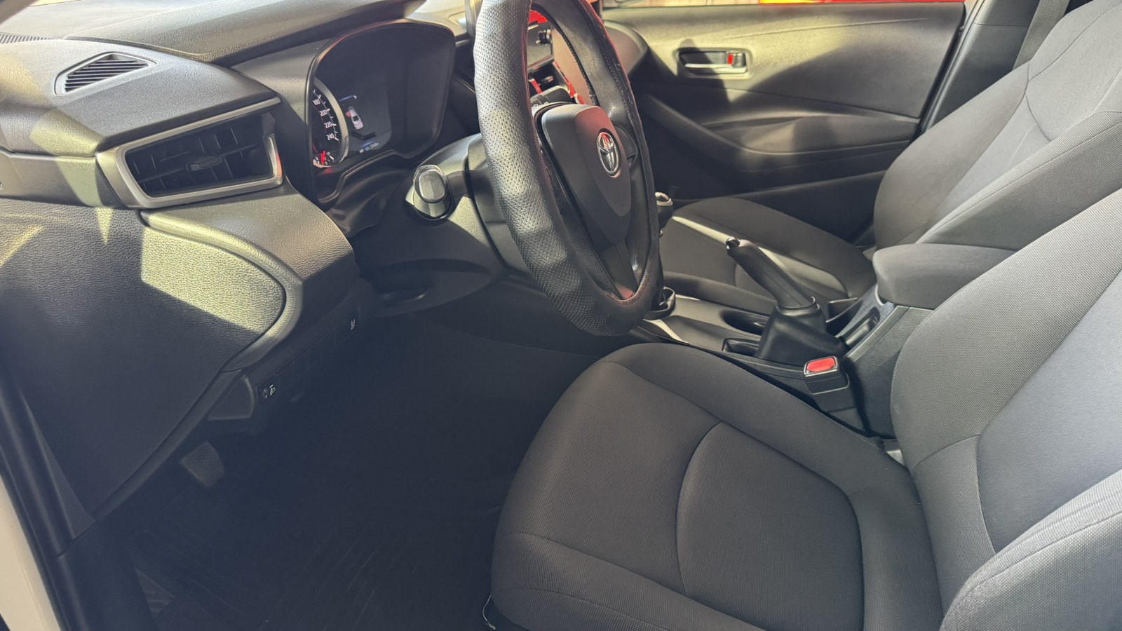 Toyota COROLLA 2019 року, Седан, Тойота Центр Київ "Автосаміт Укравто", м.Київ | Фото № 12 Toyota COROLLA 2019 року з пробігом 143156 км, Седан, Тойота Центр Київ "Автосаміт Укравто", м.Київ - 707000 ГРН | Фото № 12