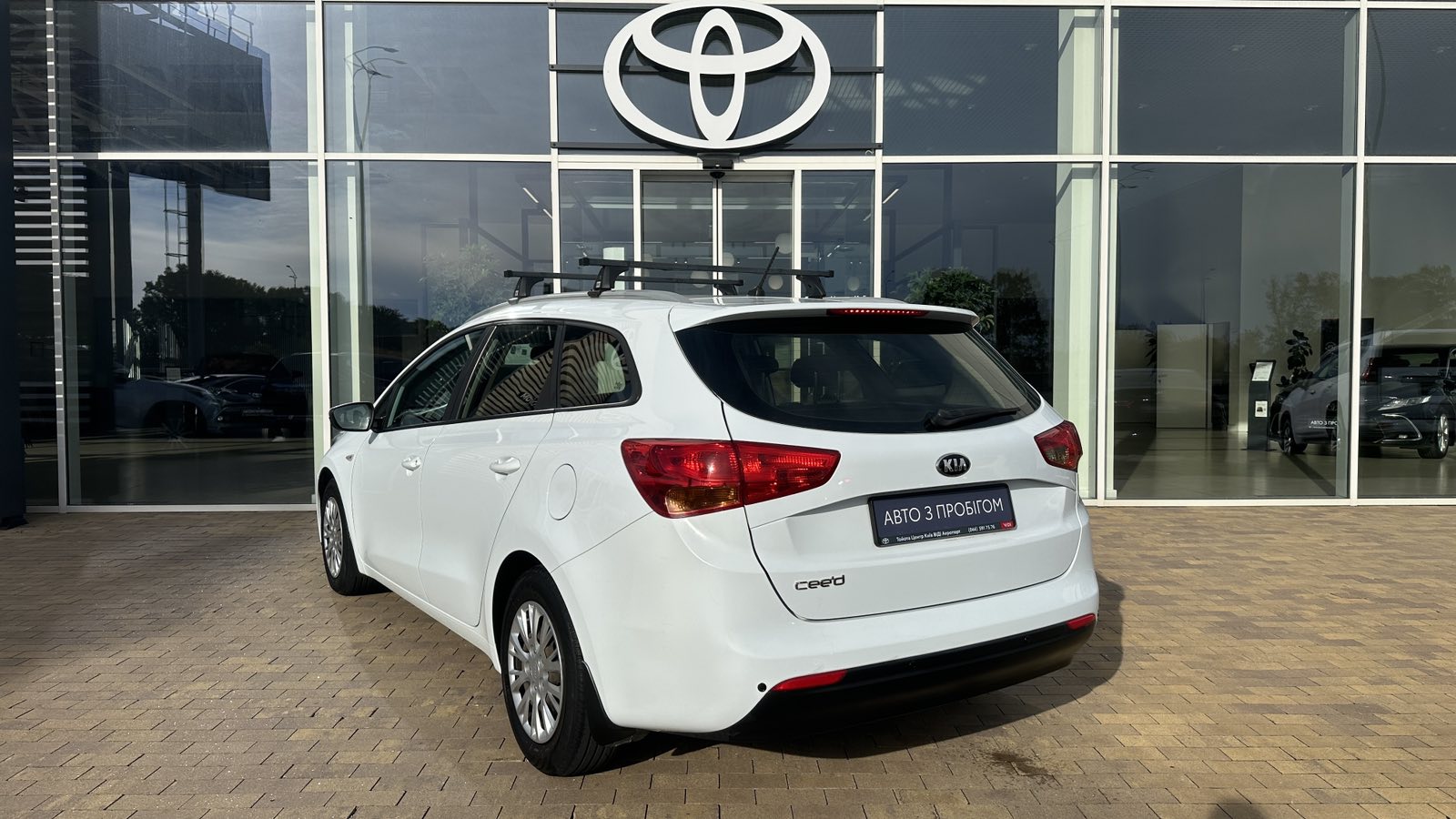 Інші авто KIA CEED 2015 року, Універсал, Тойота Центр Київ "ВІДІ Аеропорт", м.Київ | Фото № 2 Інші авто KIA CEED 2015 року з пробігом 135797 км, Універсал, Тойота Центр Київ "ВІДІ Аеропорт", м.Київ - 480000 ГРН | Фото № 2