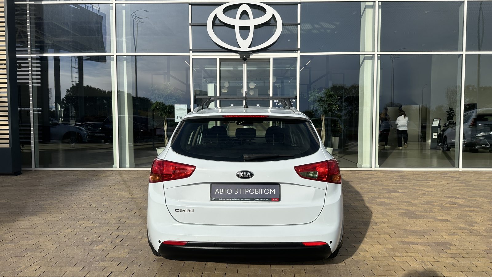 Інші авто KIA CEED 2015 року, Універсал, Тойота Центр Київ "ВІДІ Аеропорт", м.Київ | Фото № 4 Інші авто KIA CEED 2015 року з пробігом 135797 км, Універсал, Тойота Центр Київ "ВІДІ Аеропорт", м.Київ - 480000 ГРН | Фото № 4