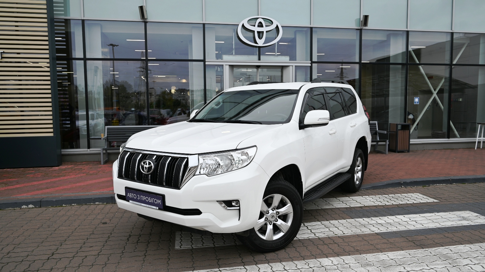 Toyota LAND CRUISER PRADO 2017 року з пробігом 53047 км, Універсал, Тойота Центр Київ "Сіті Плаза", м.Київ - 1341000 ГРН | Фото № 1