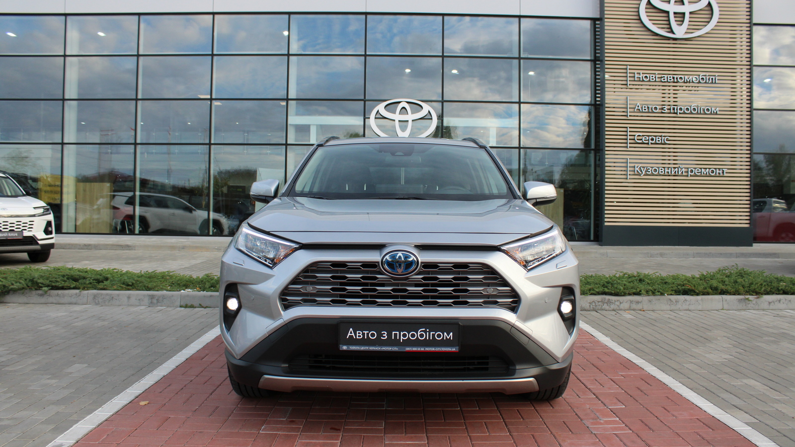 Toyota RAV4 2025 року, Універсал, Тойота Центр Черкаси "Мотор Сіті", м.Черкаси | Фото № 5 Toyota RAV4 2025 року з пробігом 12884 км, Універсал, Тойота Центр Черкаси "Мотор Сіті", м.Черкаси - 1950000 ГРН | Фото № 5