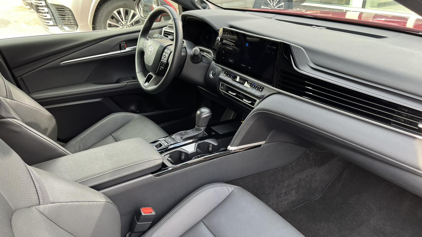 Toyota CAMRY 2024 року, Седан, Тойота Центр Хмельницький "Гранд Мотор", м.Хмельницький | Фото № 6 Toyota CAMRY 2024 року з пробігом 31886 км, Седан, Тойота Центр Хмельницький "Гранд Мотор", м.Хмельницький - 1838000 ГРН | Фото № 6