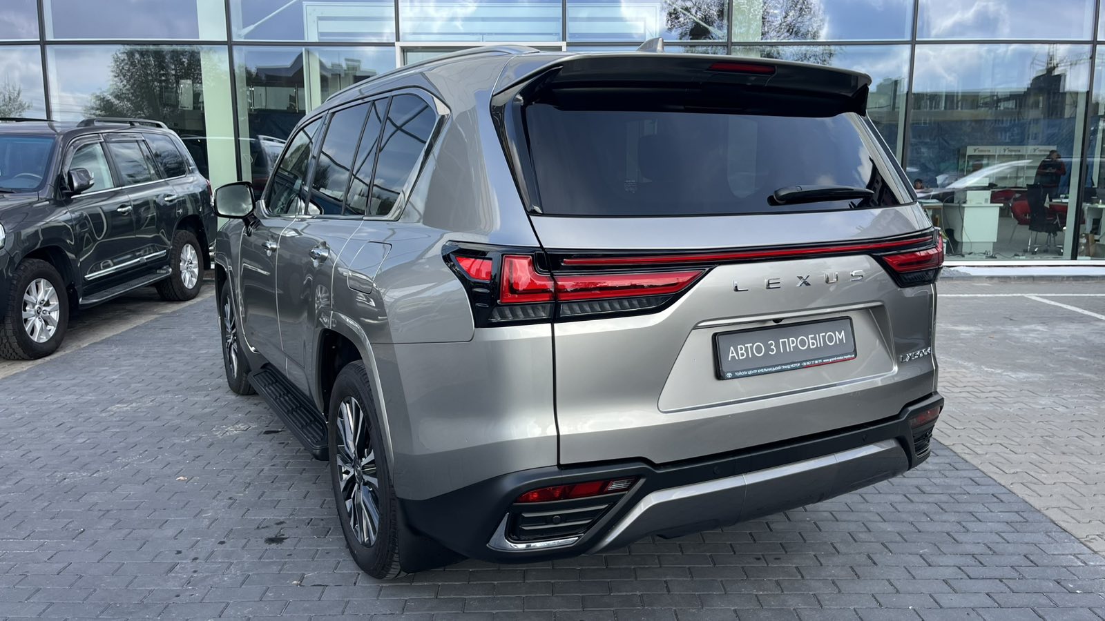 Lexus LX 2025 року з пробігом 32697 км, Універсал, Тойота Центр Хмельницький "Гранд Мотор", м.Хмельницький - 5607000 ГРН | Фото № 2